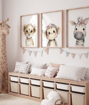 Cuadros Decorativos infantiles Modernos animales niña mono leoncita y cebrita con moño