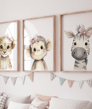 Cuadros Decorativos infantiles Modernos animales niña mono leoncita y cebrita con moño