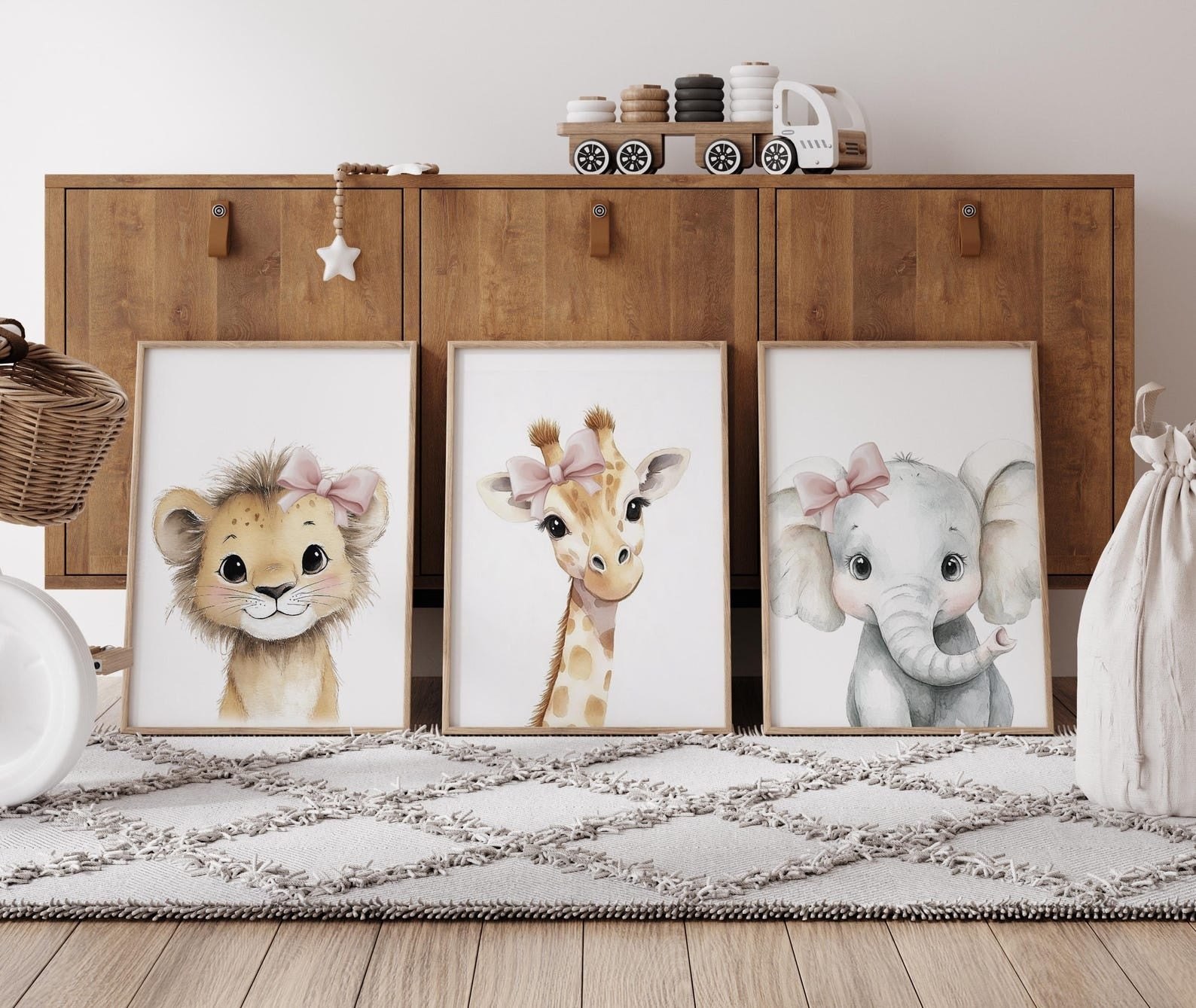 Cuadros Decorativos infantiles Modernos animales ilustracion niña moño