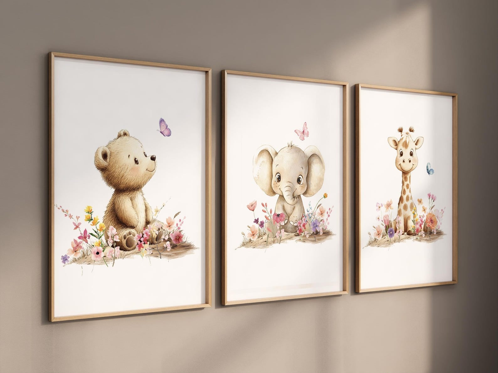 Cuadros Decorativos infantiles Modernos animales ilustracion niña jardín