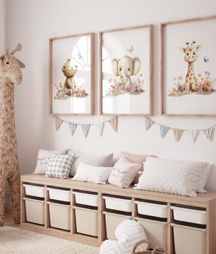 Cuadros Decorativos infantiles Modernos animales ilustracion niña jardín