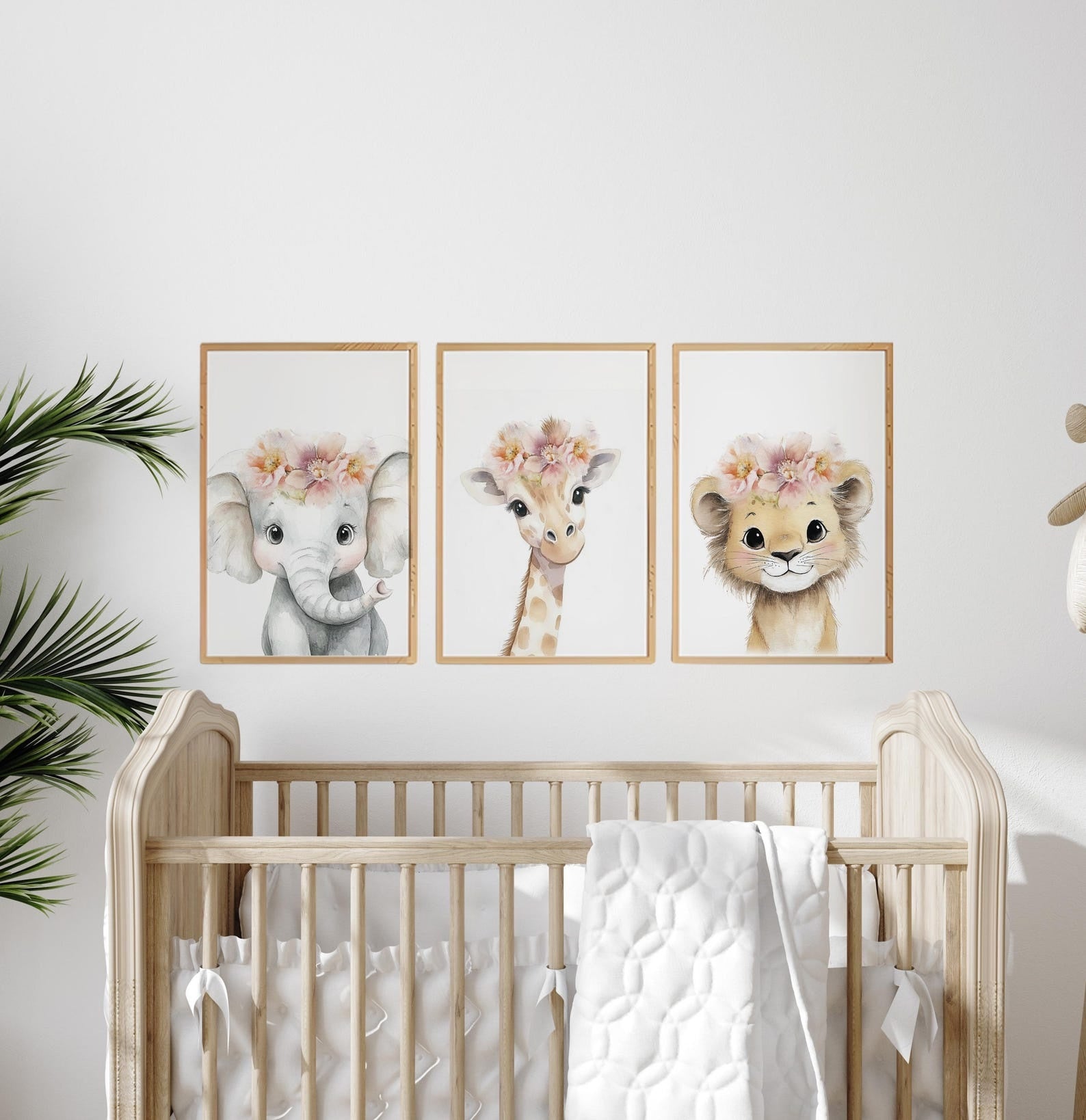 Cuadros Decorativos infantiles Modernos animales ilustracion niña flores