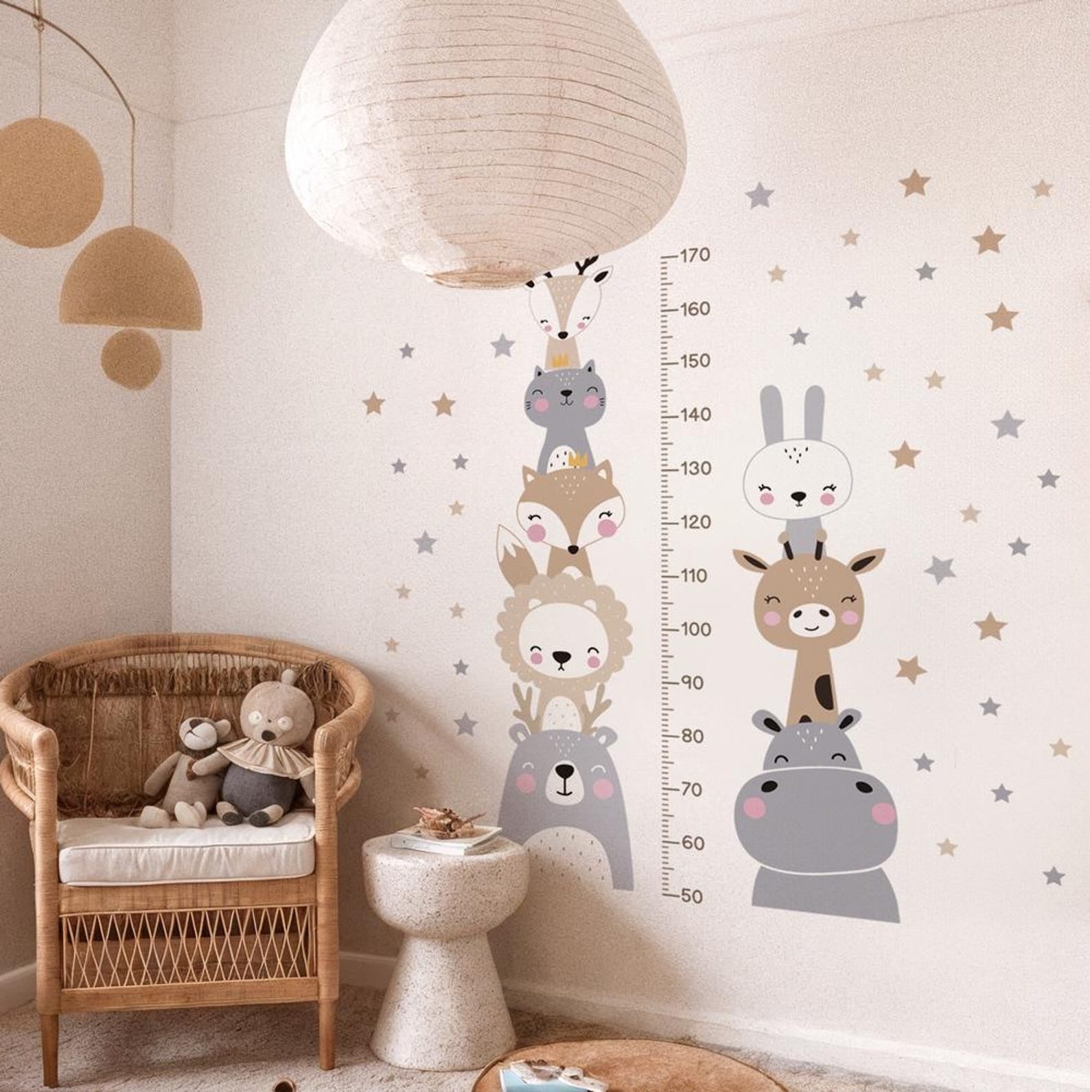 Medidor de altura infantil con animales nordicos