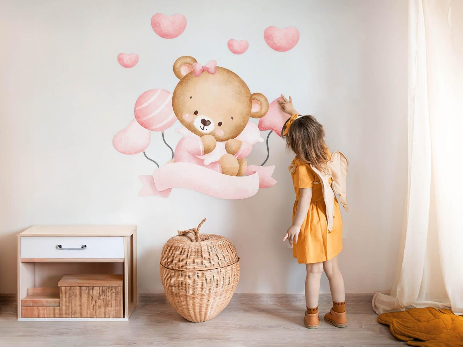 Vinilos decorativos Adhesivos infantiles de Pared de osita con globos y estrellas