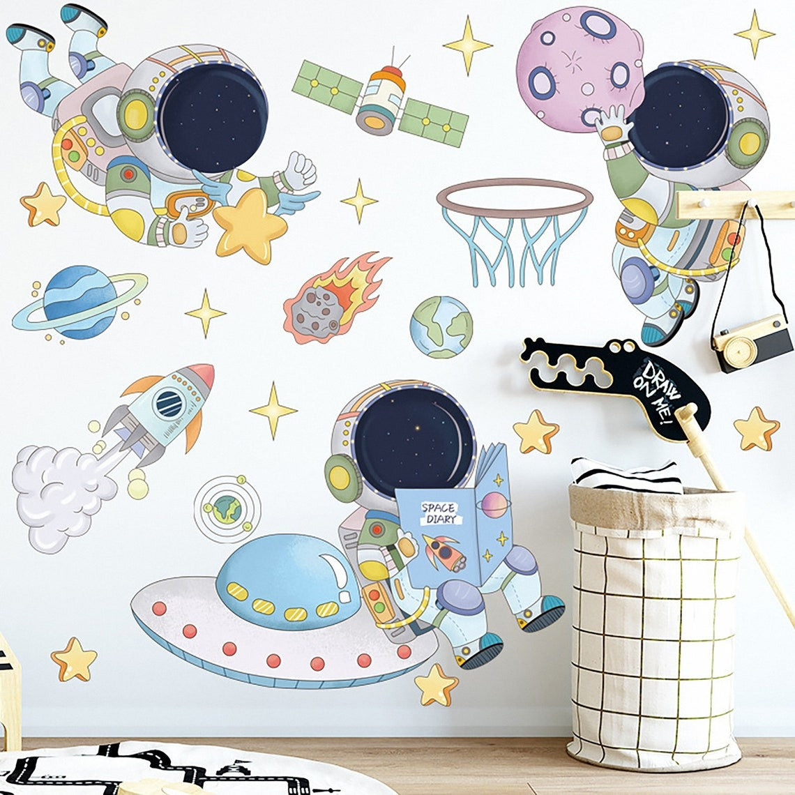 Vinilos decorativos Adhesivos infantiles de Pared espacio astronautas 7 niño (0056)