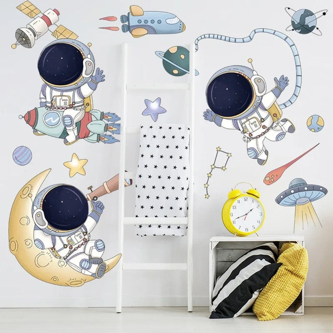 Vinilos decorativos Adhesivos infantiles de Pared espacio astronautas 6 niño (0055)
