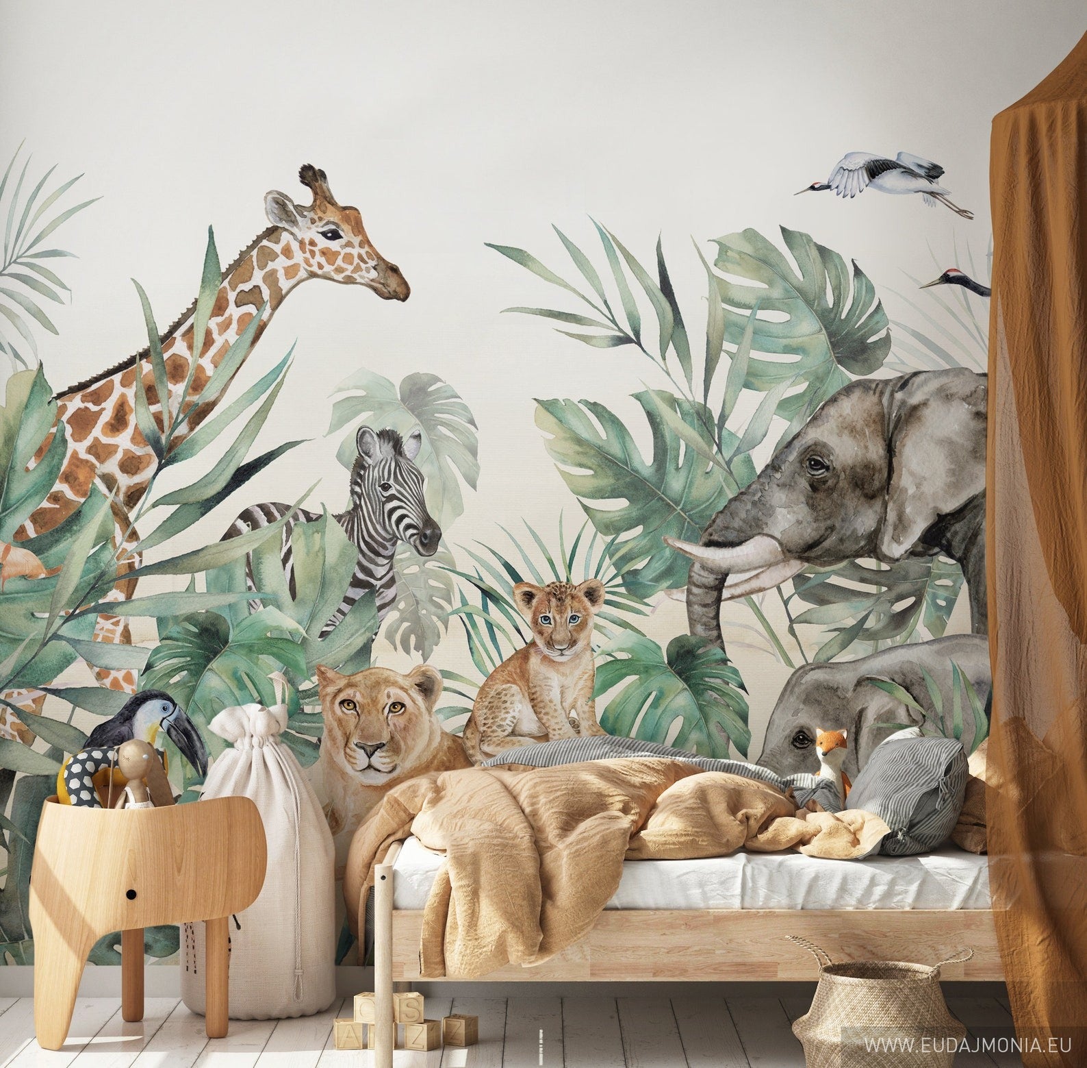 Papel para paredes animales de safari con hojas acuarela