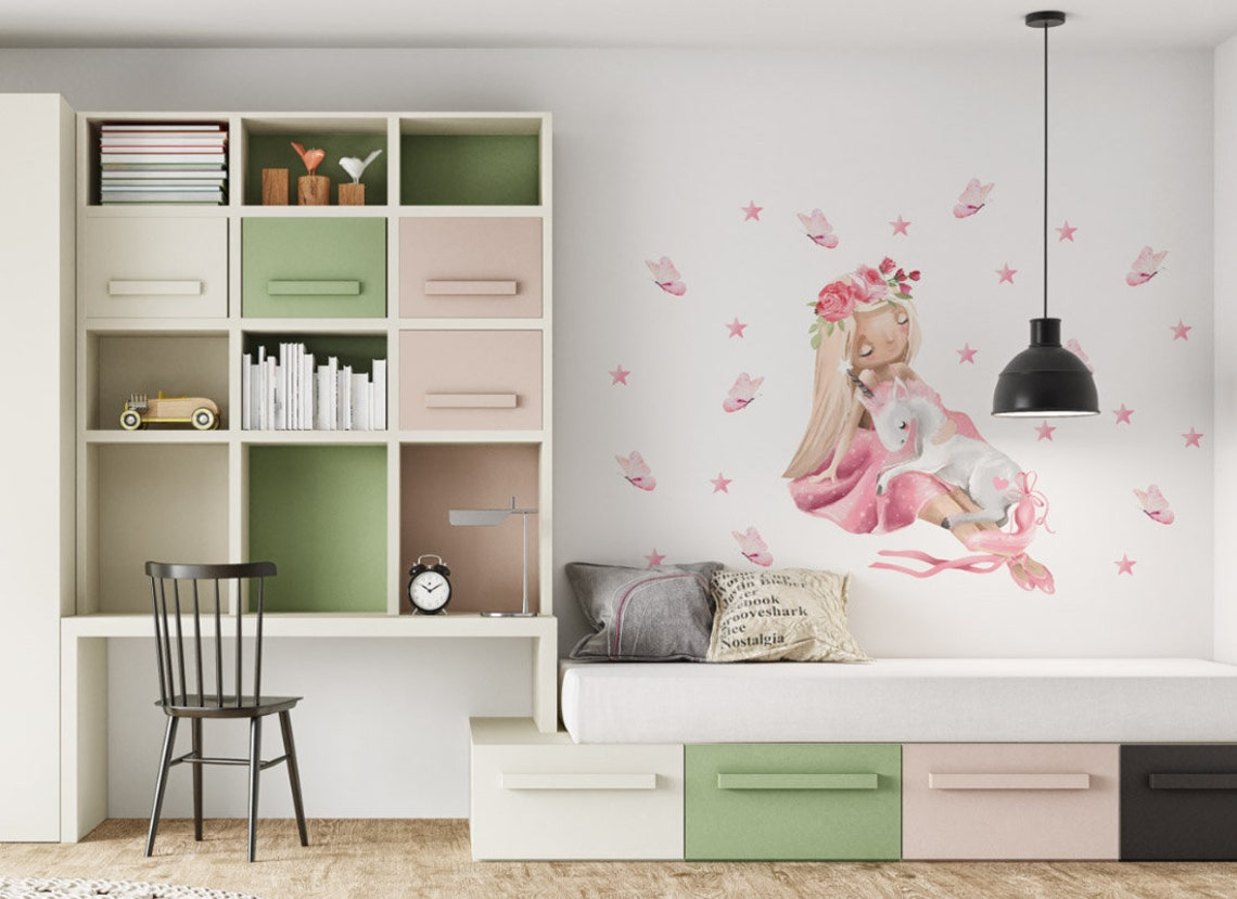 Vinilos decorativos Adhesivos infantiles de Pared unicornio con princesa niña